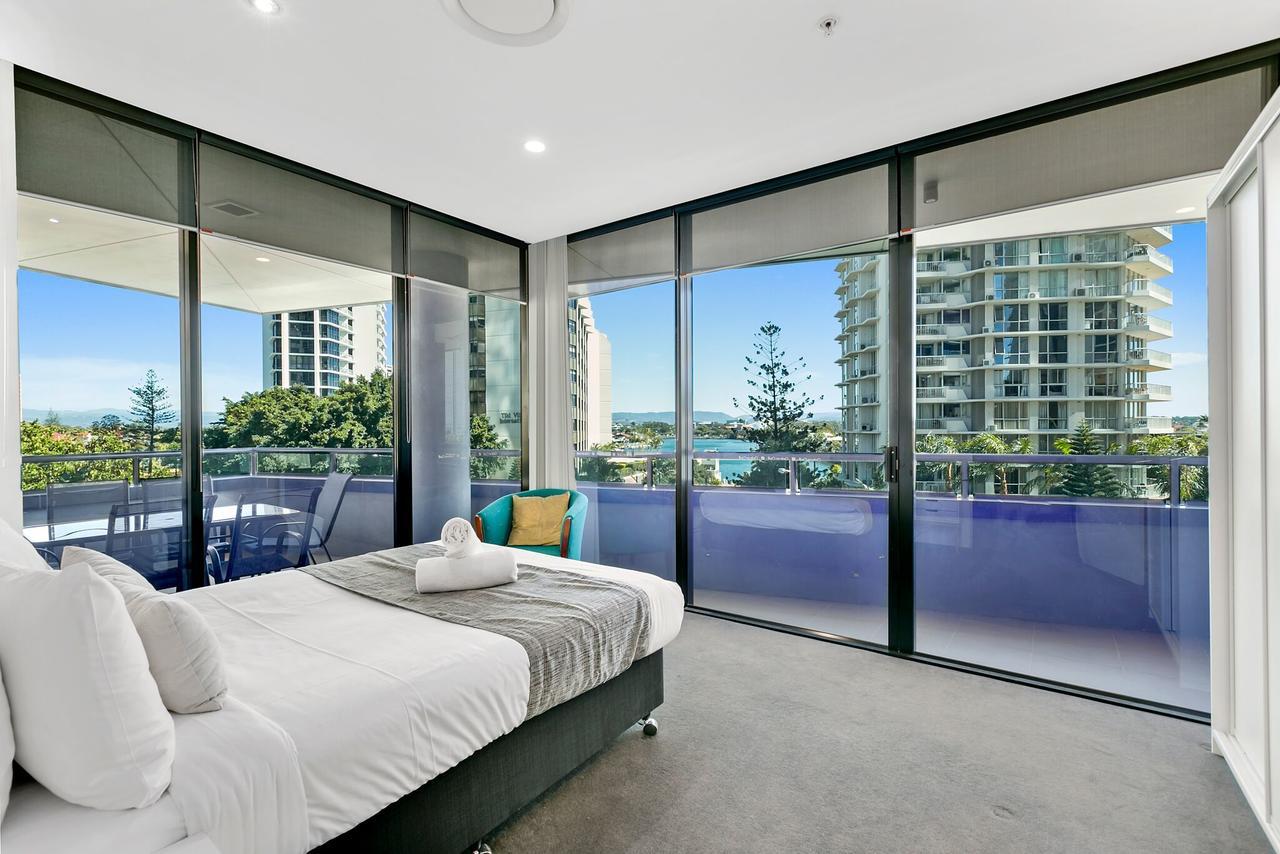 Circle On Cavill, Apartments And Sub Penthouses - We Accommodate Gold Coast Exterior photo