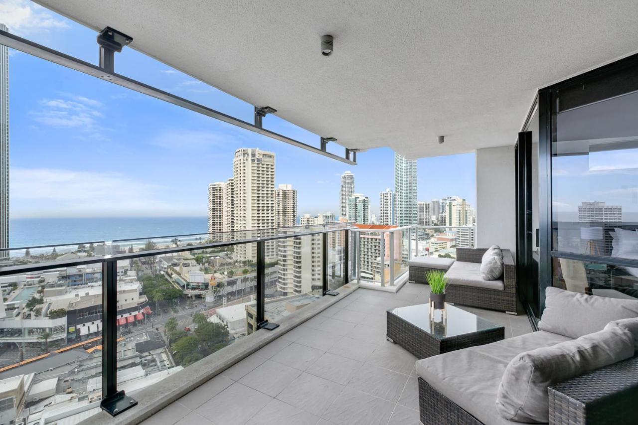 Circle On Cavill, Apartments And Sub Penthouses - We Accommodate Gold Coast Exterior photo